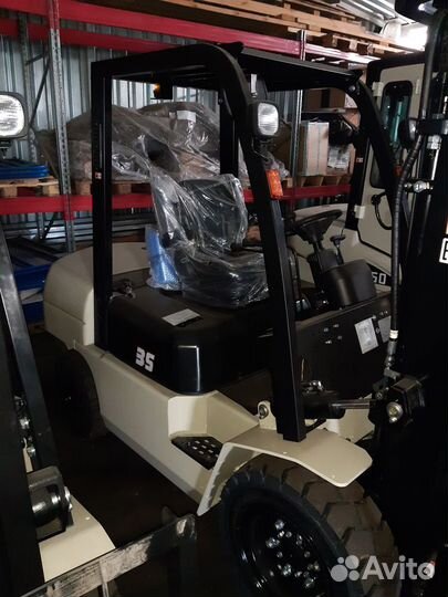 Вилочный погрузчик TFN CPCD35, 2022