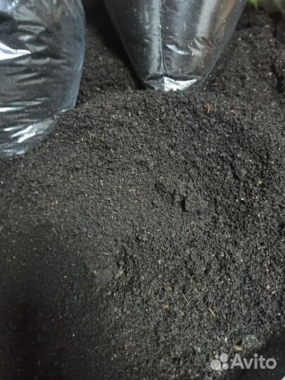 Биогумус,капролиты червей,удобрение для растений