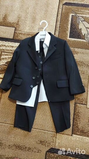 Костюм тройка для мальчика
