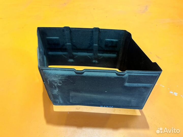 Кожух аккумулятора на Hyundai Creta