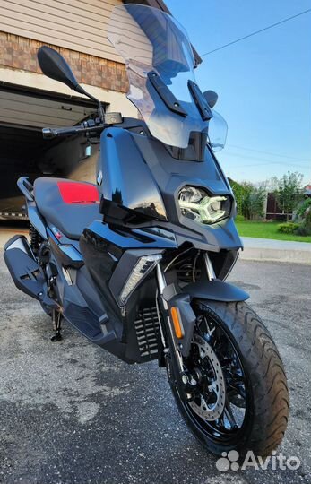 BMW C400X