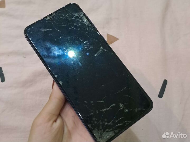 Телефон Samsung a30s