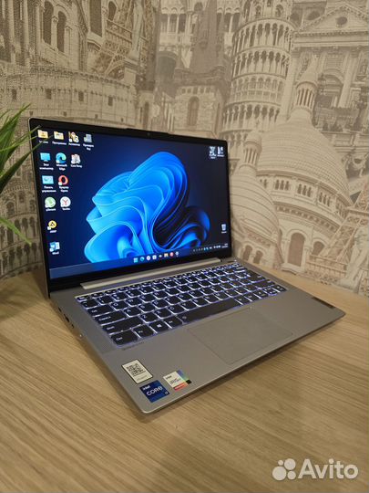 Lenovo 8-ядер Core i7/ 16Gb DDR4/ Iris XE 8Gb/ SSD