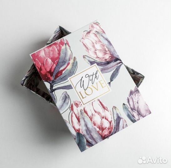 Коробка подарочная