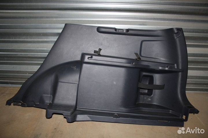 Обшивка багажника (правая) honda CR-V 2007