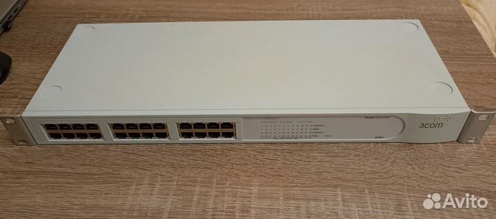 Коммутатор 3Com 24 порта 10/100