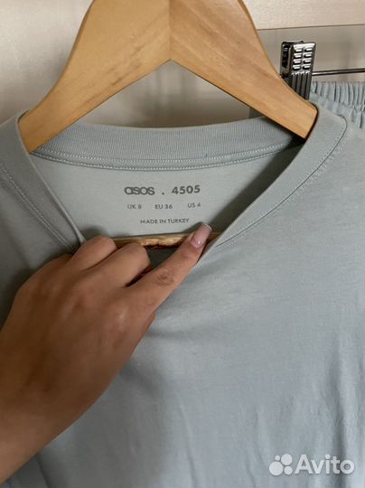 Спортивный костюм женский