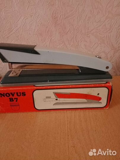 Степлер офисный