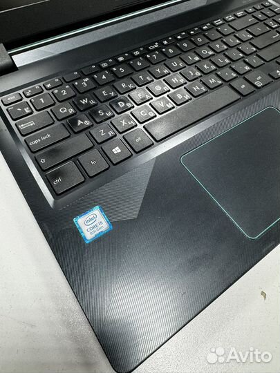 Ноутбук Asus X560U