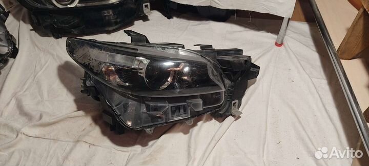 Фара передняя Mazda CX-9 2016-2023