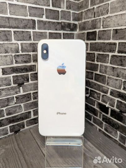 iPhone Xs, 64 ГБ
