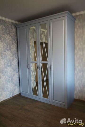 Шкаф распашной