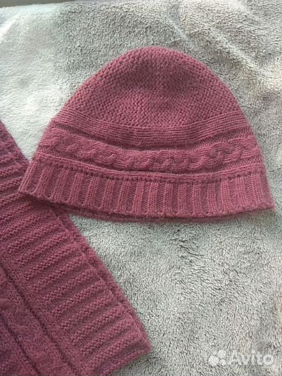 Комплект шапка и шарф и шапочка
