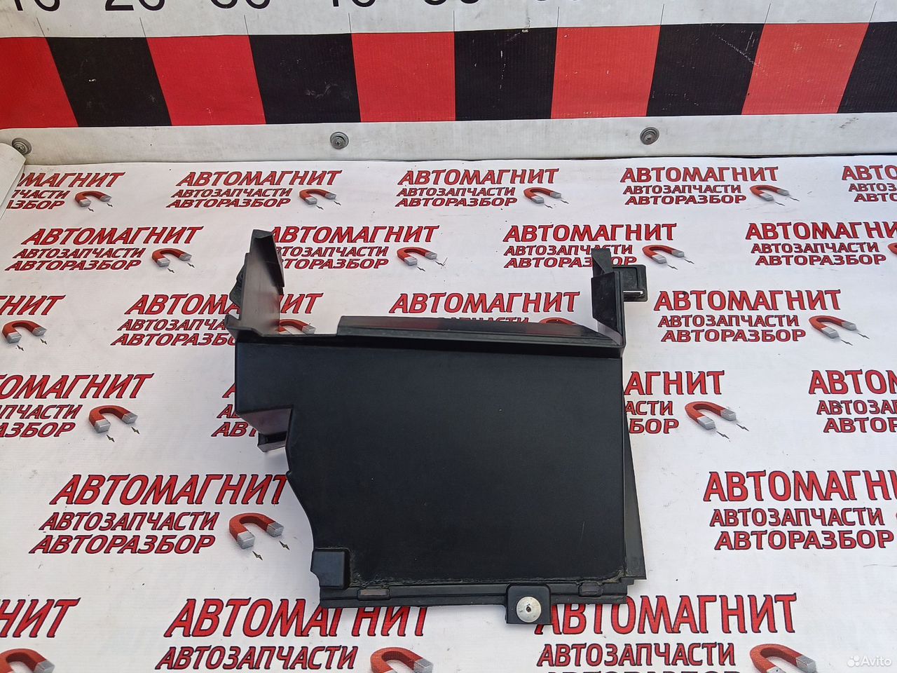 Дефлектор переднего бампера верхний Рено Дастер 2