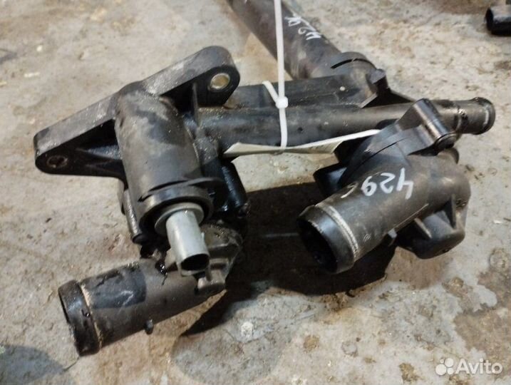 Корпус термостата Audi A3 8P caxc 2009-2013