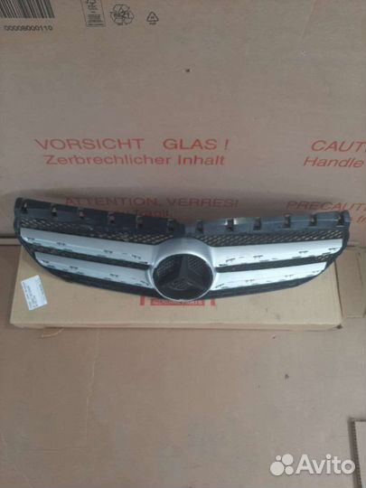 Решетка радиатора на Mercedes-Benz W246 (B-Klasse)