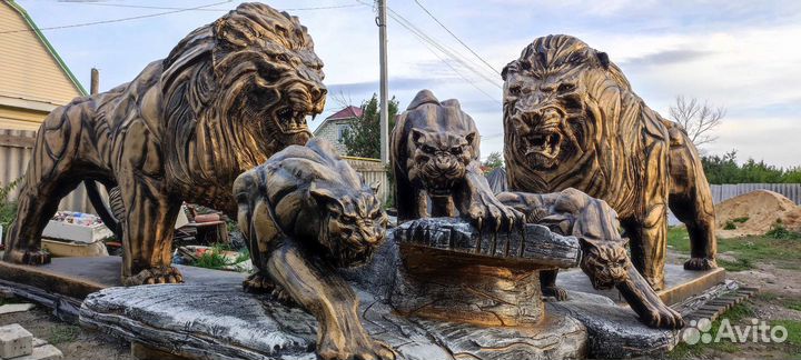 Скульптура Лев Триумф