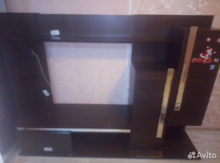 Тумба под телевизор