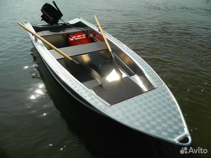 Моторная лодка Wyatboat 390У новая в наличии