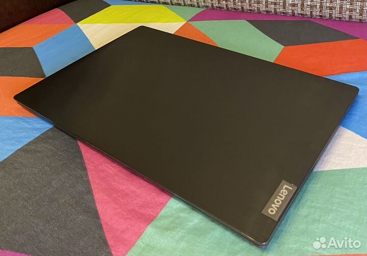 Мощный Lenovo Ryzen 5, SSD, Vega 8, 8 озу