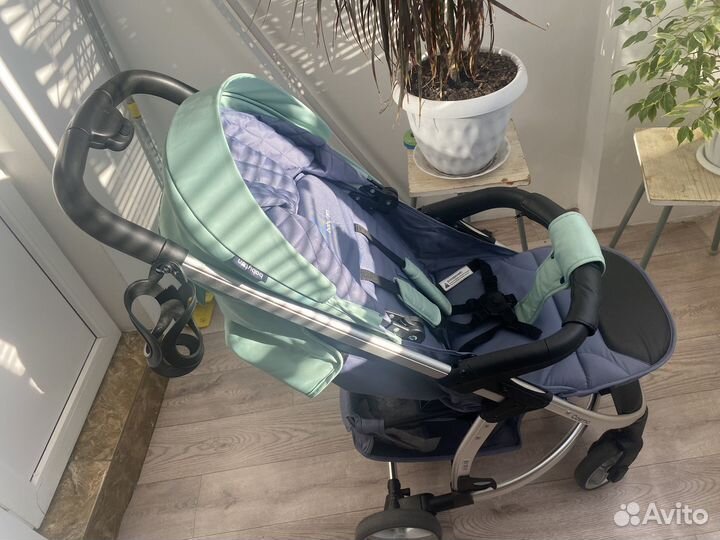 Прогулочная коляска
