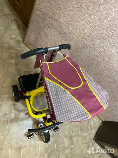 Продам детский велосипед с родительской ручкой
