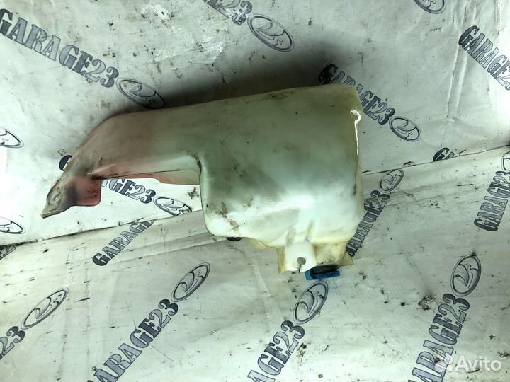 Бачок омывателя Audi 80 B3