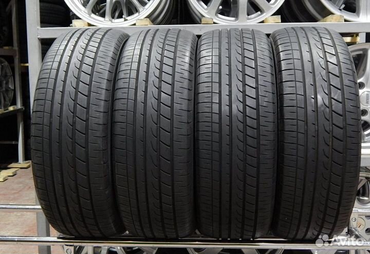 Yokohama A.Drive AA01 215/60 R17