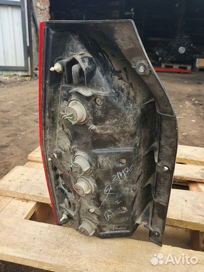 Mitsubishi Space Wagon 83-04г