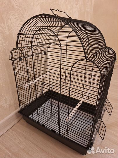 Большая клетка для птиц