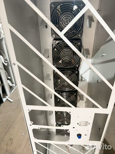 Корпус с разделением потоков на 12карт cryptone