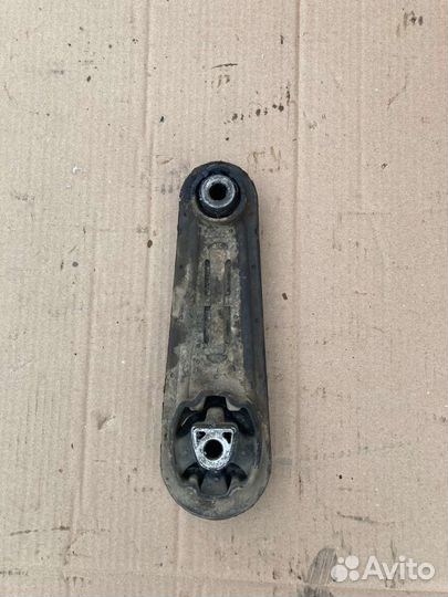 Подушка кпп Renault Logan 2005-2014