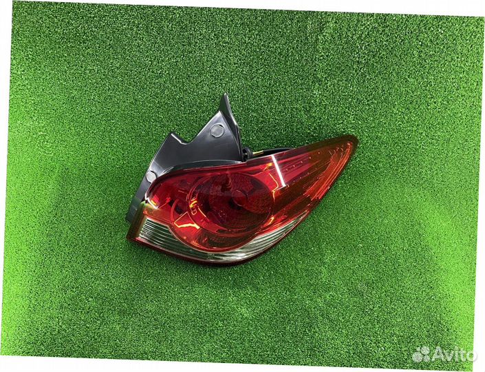 Фонарь правый Chevrolet Cruze 09-15
