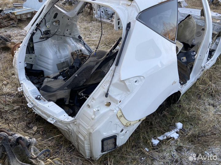 Крыло заднее левое правое Ниссан Мурано z51