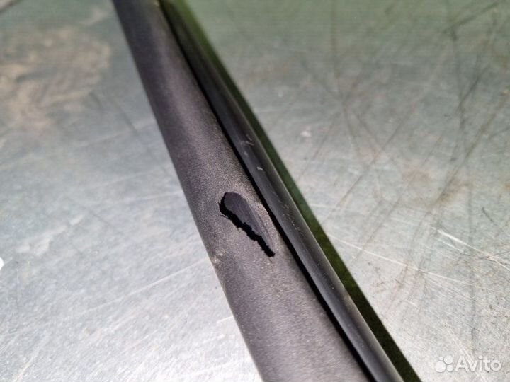 Уплотнитель проема двери задний правый Kia Ceed Jd