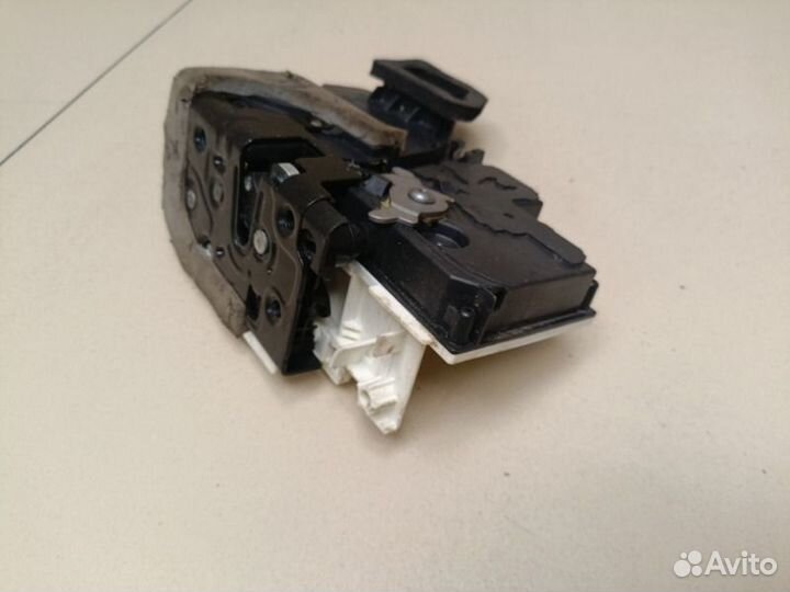 Замок двери задний левый Audi Q8 4MN 2020
