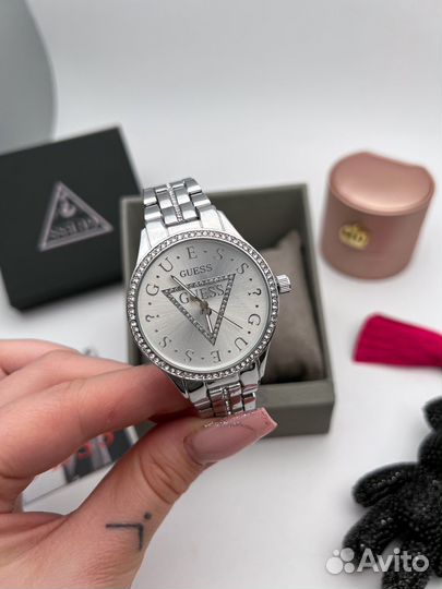 Guess часы новые