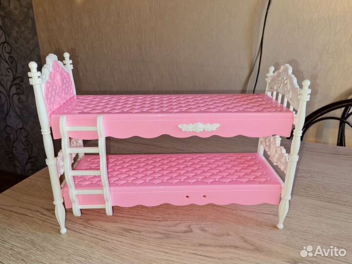 Кровать для кукол Барби