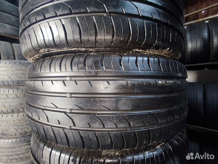 Continental ContiPremiumContact 2 215/60 R16 96VR