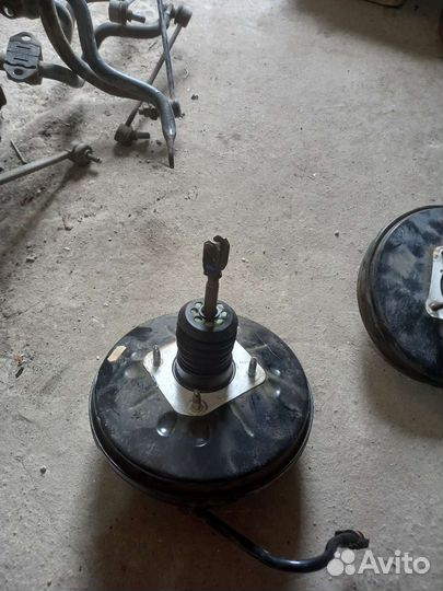 Renault logan 2 вакуум тормозной