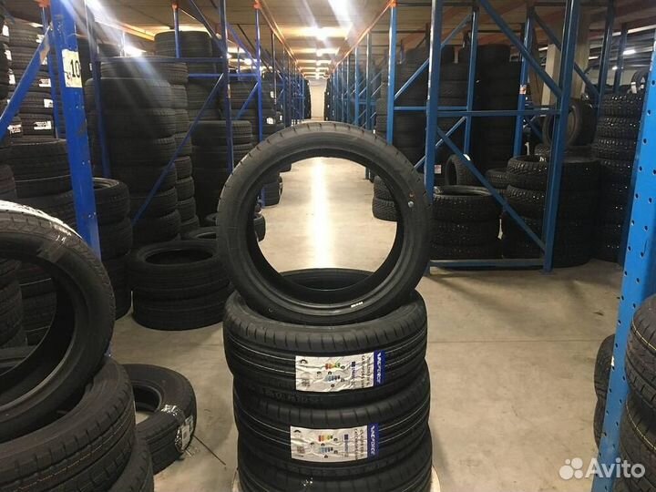 Windforce Catchfors UHP 215/45 R18 93W