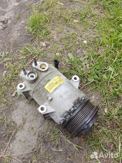 2015362 Компрессор кондиционера Ford Kuga (Escape)