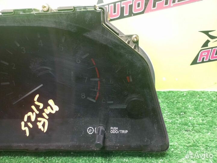 Щиток приборов toyota AT210,AT211,ST210,ST215 coro