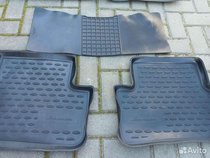 Автомобильные коврики резиновые на Mercedes CLA