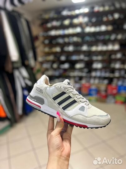 Кроссовки adidas zx 750