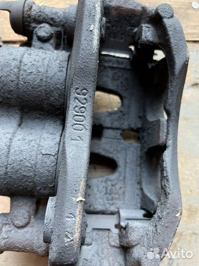 Суппорт передний Brembo Sprinter Crafter