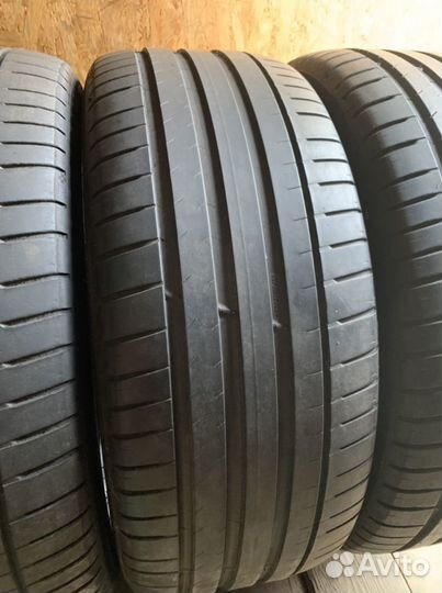 Michelin Pilot Sport 4 SUV 235/50 R19 99V