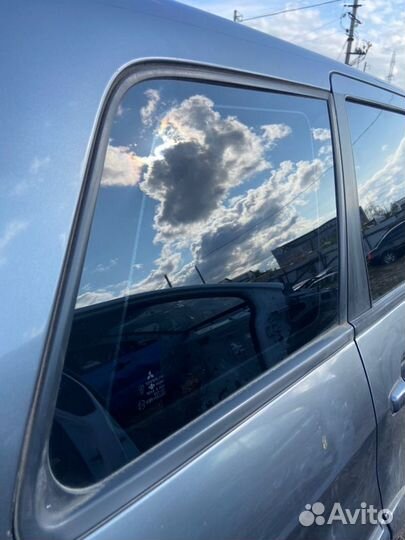 Форточка задняя правая Mitsubishi Outlander CU