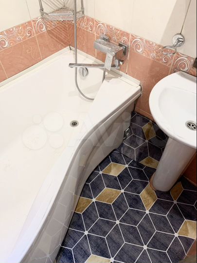 4-к. квартира, 71 м², 2/9 эт.