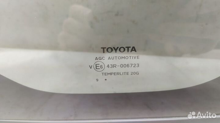 Стекло кузова заднее правое Toyota Rav4 XA50 2018